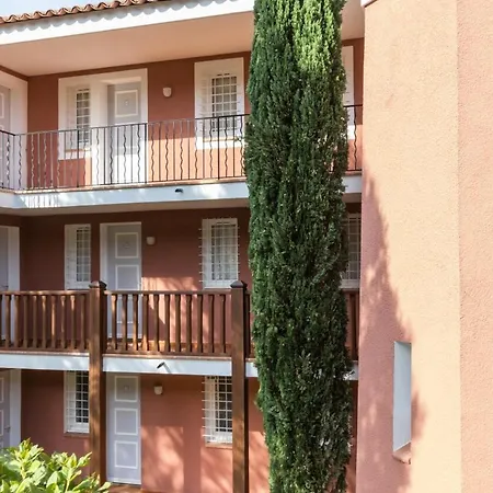 Appartement Le Hameau De Cap Esterel - Maeva - 5 Personnes - Budge 63 *